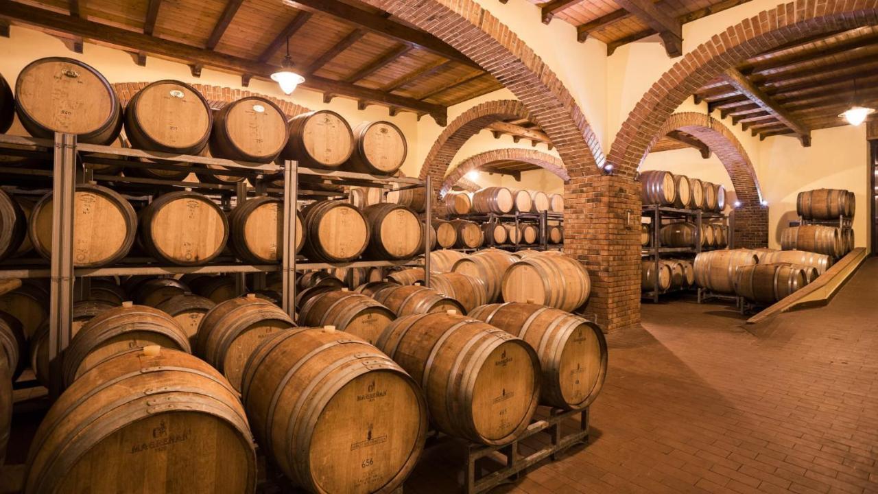 Relais Abbazia Santa Anastasia Resort & Winery Кастельбуоно Екстер'єр фото