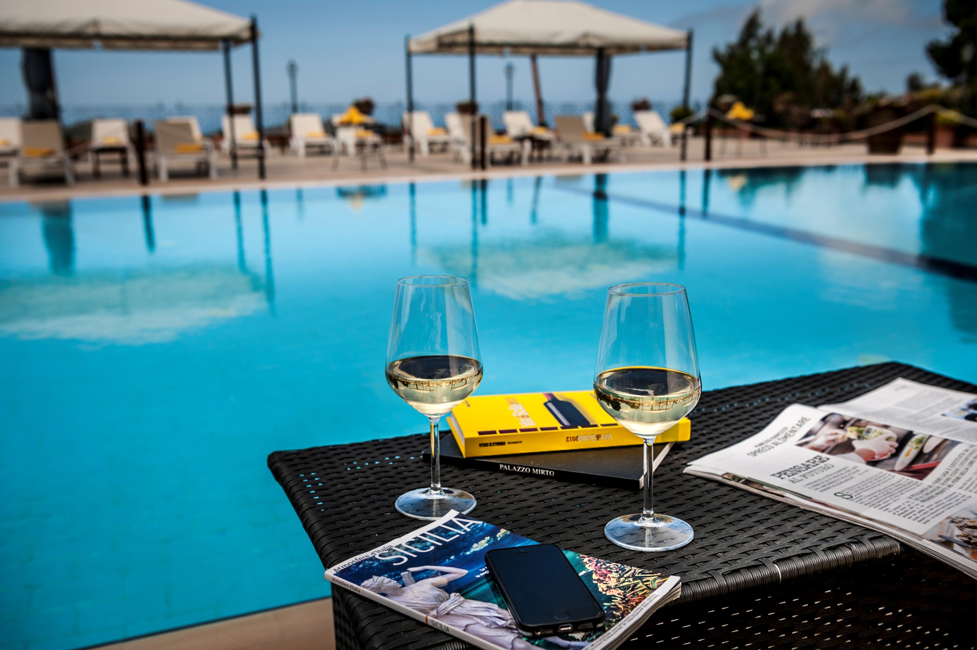 Relais Abbazia Santa Anastasia Resort & Winery Кастельбуоно Екстер'єр фото